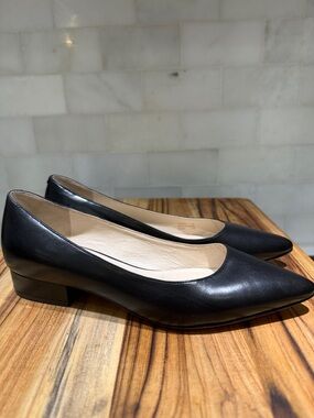 Cole Haan Black Leather Pointed Toe Low Block Heel Pumps